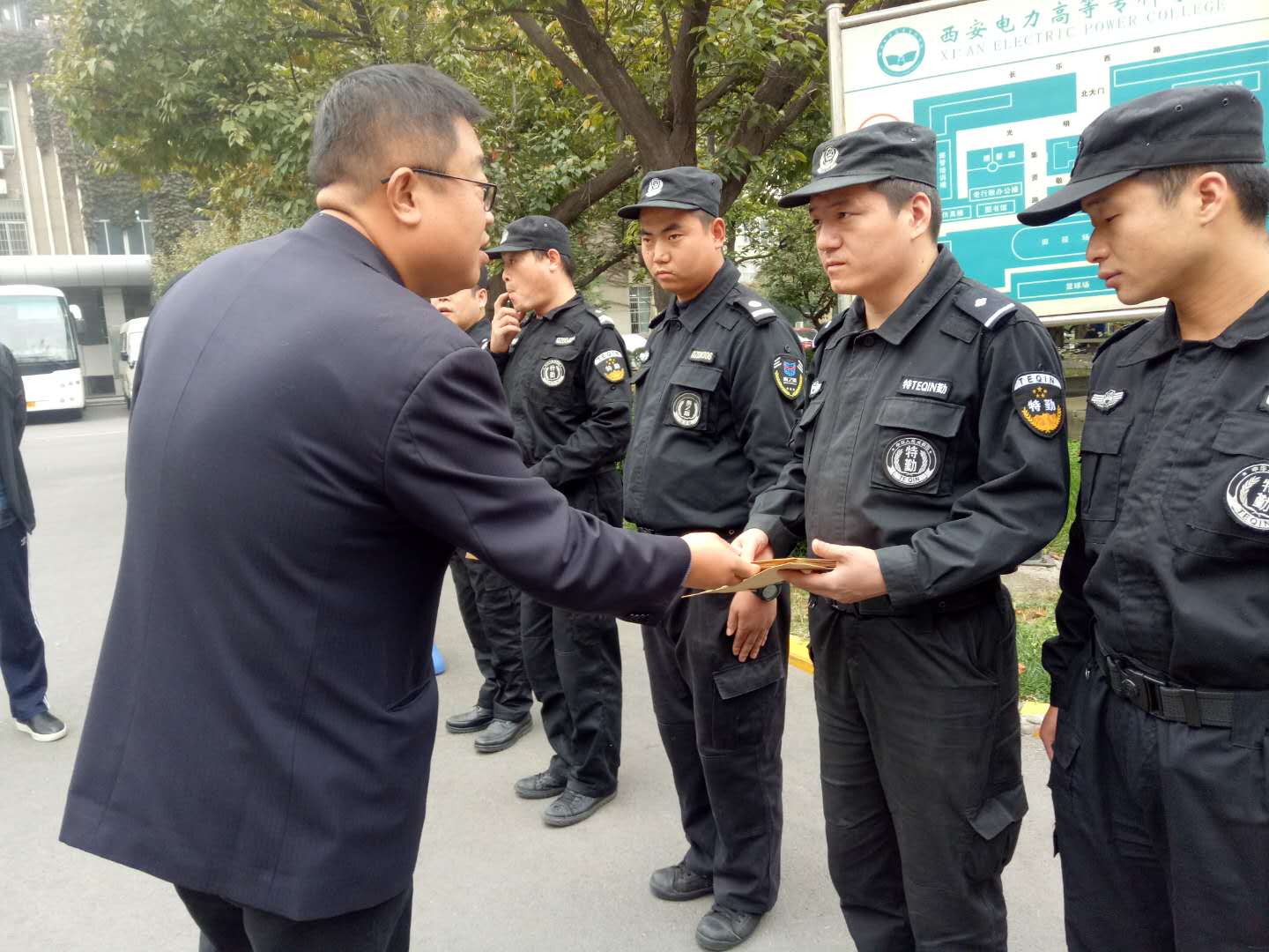 韓頒獎(jiǎng).jpg
